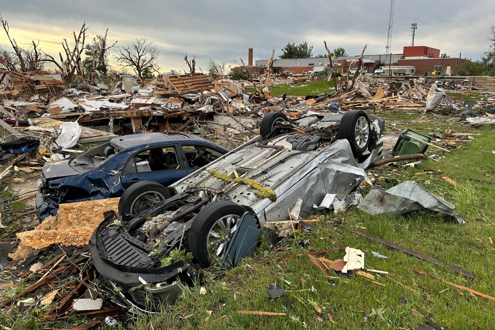 “You Won’t Believe What Tore Through Iowa — The Sky Literally Broke Open!”